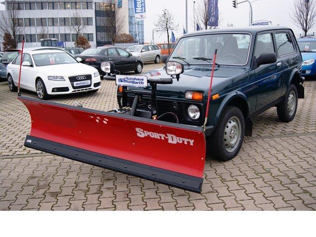 Lada Niva 1.7i 4x4 Winterdienst-umbau mit Pflug Bestellfahrzeug *